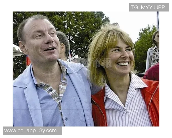 香波特前妻离婚获2500万美元资产包括1000万现金四套房和三辆车