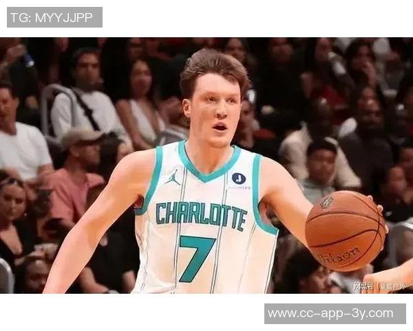 名嘴比尔西蒙斯点评黄蜂队打法有趣期待引入强力内线球员