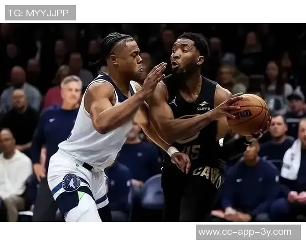 米切尔表现平平难救主17投仅7中贡献16分3篮板6助攻