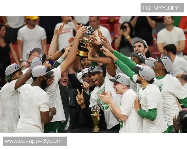 对阵绿军！费尔斯：我们会带着不服输劲头出战一定要拿下首胜