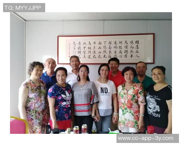 范弗里特全家欢庆圣诞节晒幸福合影展现温馨家庭生活